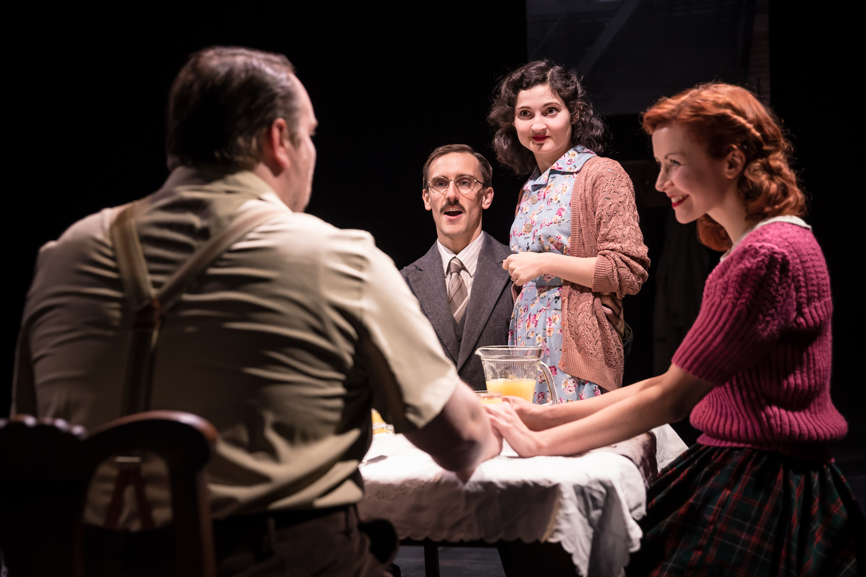 Henry Proffit (Jakob Rubenstein), Ruby Bentall (Esther Rubenstein) &amp; Eva-Jane Willis (Rachel Girschfeld) in THE RUBENSTEIN KISS. Credit Scott Rylander