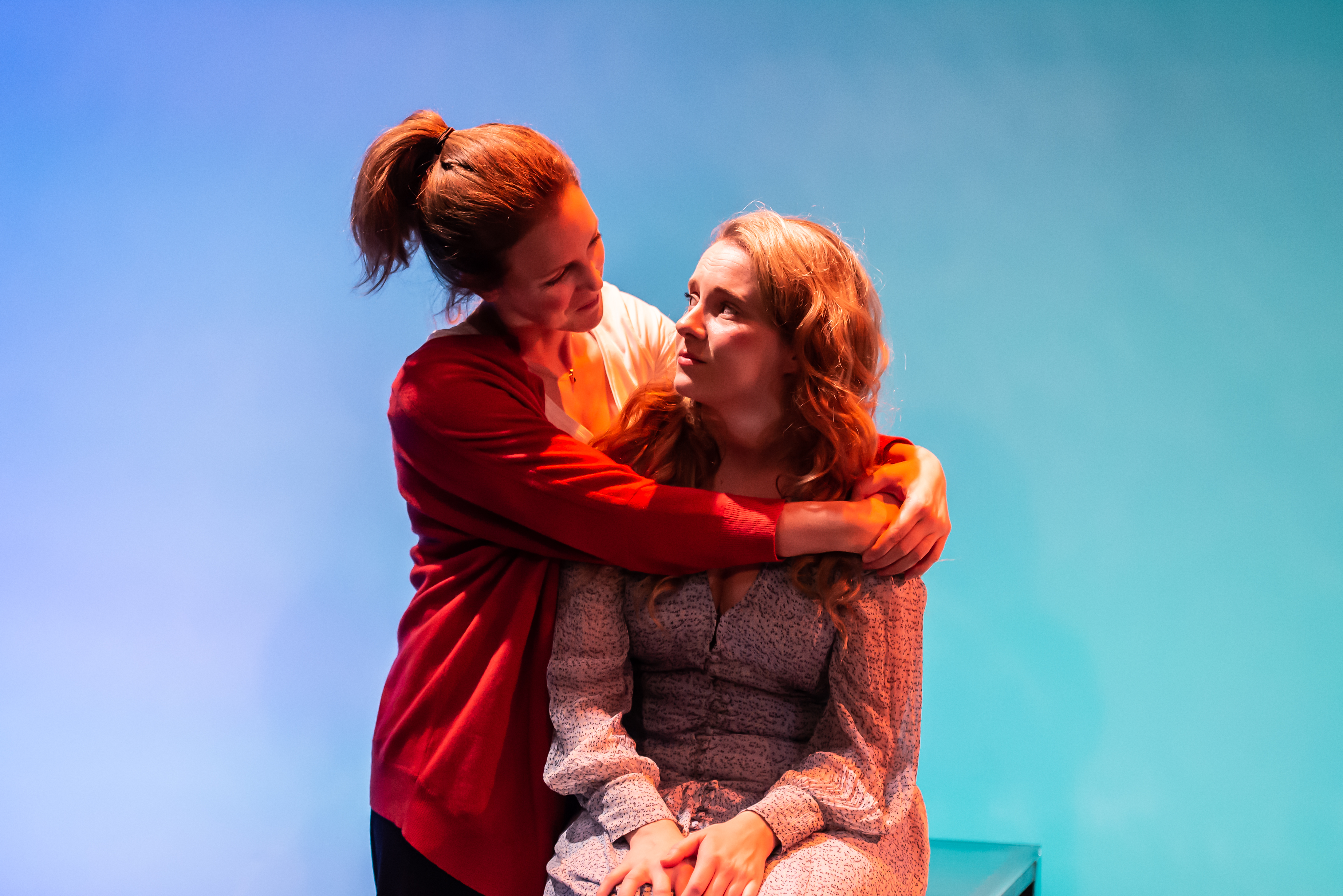 Marianne Oldham (Robyn), Jessica Hardwick (Helen). Credit Lidia Crisafulli.
